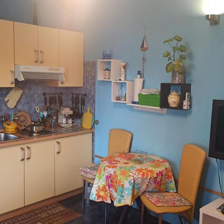 Apartmani Zute Račišće Pokój zdjęcie