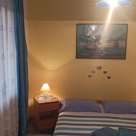 Apartmani Zute Račišće Pokój zdjęcie