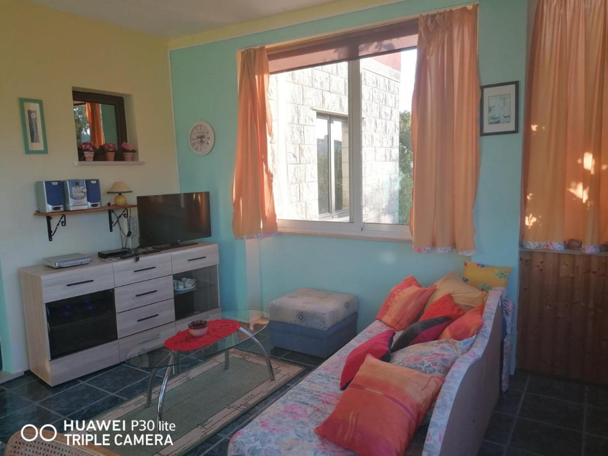 Apartmani Zute Račišće Zewnętrze zdjęcie
